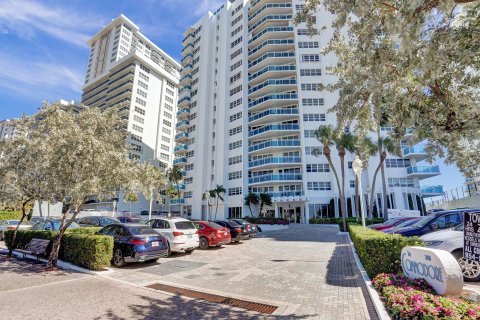 Condo in Fort Lauderdale, Florida, 2 bedrooms  № 978435 - photo 8