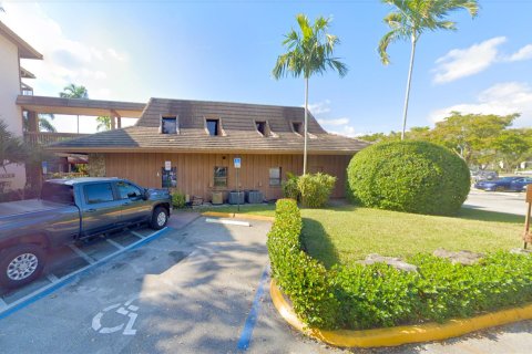 Immobilier commercial à vendre à Sunrise, Floride № 738378 - photo 14