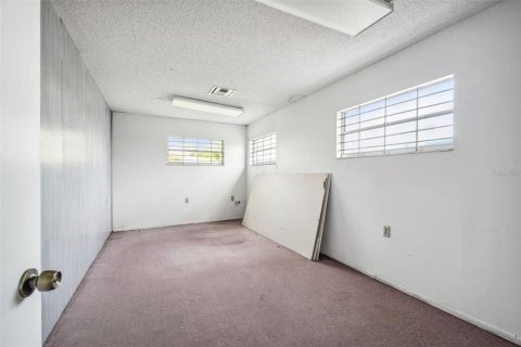 Immobilier commercial à vendre à New Port Richey, Floride: 280.94 m2 № 1367691 - photo 30