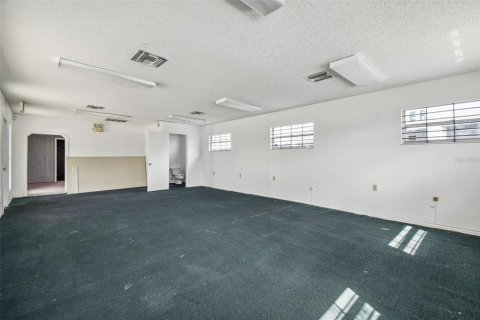 Immobilier commercial à vendre à New Port Richey, Floride: 280.94 m2 № 1367691 - photo 27