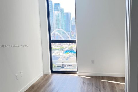 Apartamento en alquiler en Miami, Florida, 1 dormitorio № 1397685 - foto 9