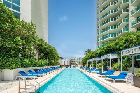 Condominio en venta en Sunny Isles Beach, Florida, 3 dormitorios, 138.61 m2 № 1321095 - foto 30