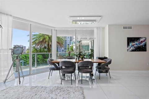 Copropriété à vendre à Sunny Isles Beach, Floride: 3 chambres, 138.61 m2 № 1321095 - photo 9