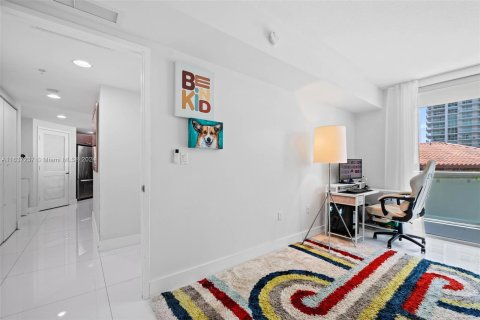 Condo in Sunny Isles Beach, Florida, 3 bedrooms  № 1321095 - photo 25