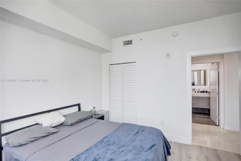 Condo in Miami, Florida, 3 bedrooms  № 1321094 - photo 22