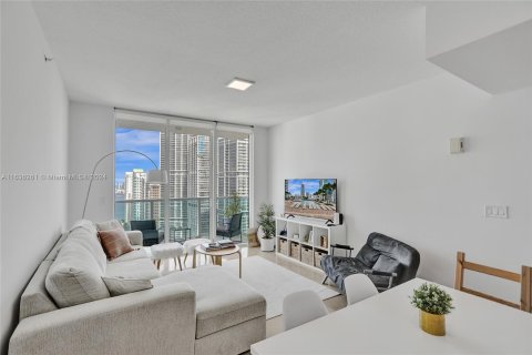 Condominio en venta en Miami, Florida, 3 dormitorios, 130.99 m2 № 1321094 - foto 6