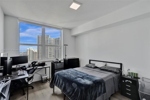 Condominio en venta en Miami, Florida, 3 dormitorios, 130.99 m2 № 1321094 - foto 19