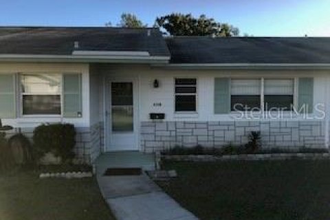 Copropriété à vendre à DeLand, Floride: 2 chambres, 90.95 m2 № 1265918 - photo 1