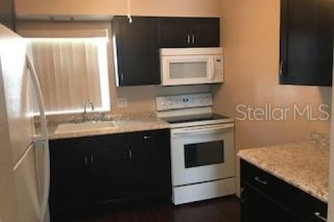 Condominio en venta en DeLand, Florida, 2 dormitorios, 90.95 m2 № 1265918 - foto 5