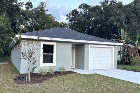 House in DeLand, Florida 3 bedrooms, 119.75 sq.m. № 1387408 - photo 2