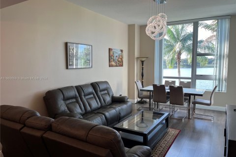 Condo in Sunrise, Florida, 2 bedrooms  № 1366978 - photo 3