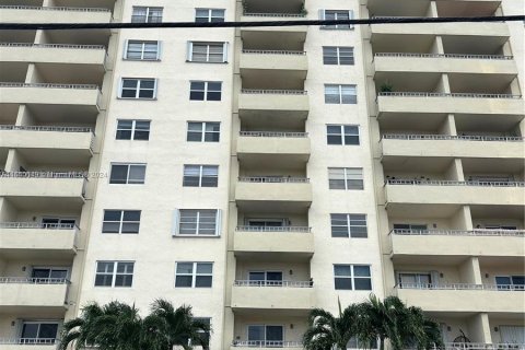 Copropriété à louer à Fort Lauderdale, Floride: 1 chambre, 64.1 m2 № 1366976 - photo 13