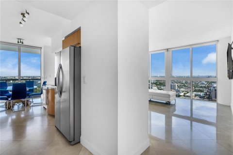 Condominio en alquiler en Miami Beach, Florida, 2 dormitorios, 122.82 m2 № 1366980 - foto 18