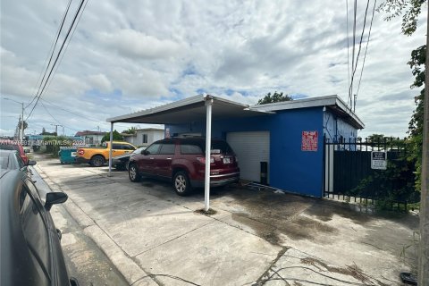 Immobilier commercial à vendre à Opa-locka, Floride № 986774 - photo 6