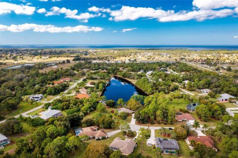 Купить земельный участок в Пунта-Горда, Флорида № 214958 - фото 8