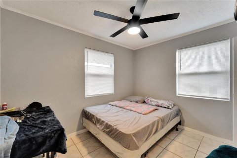 Casa en venta en Tampa, Florida, 3 dormitorios, 84.73 m2 № 1371019 - foto 13