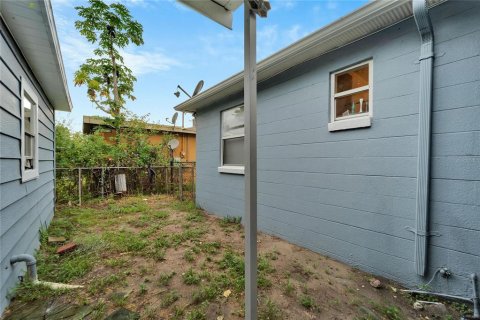 Casa en venta en Tampa, Florida, 3 dormitorios, 84.73 m2 № 1371019 - foto 26