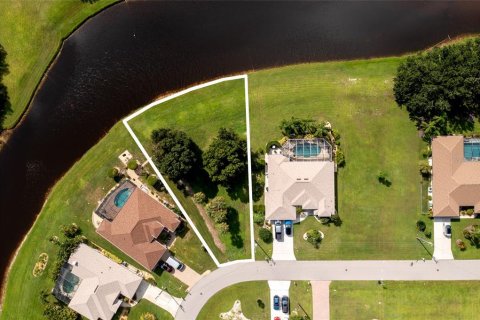 Terreno en venta en Punta Gorda, Florida № 1371061 - foto 1