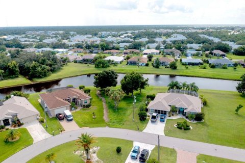 Terreno en venta en Punta Gorda, Florida № 1371061 - foto 8