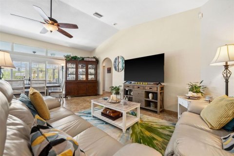 Casa en venta en Port Charlotte, Florida, 3 dormitorios, 200.11 m2 № 1371020 - foto 6