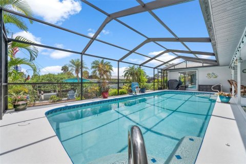 Casa en venta en Port Charlotte, Florida, 3 dormitorios, 200.11 m2 № 1371020 - foto 3