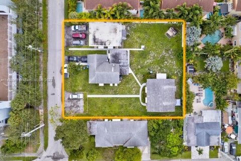 Купить коммерческую недвижимость в Окленд-Парк, Флорида 1623.47м2, № 676674 - фото 6