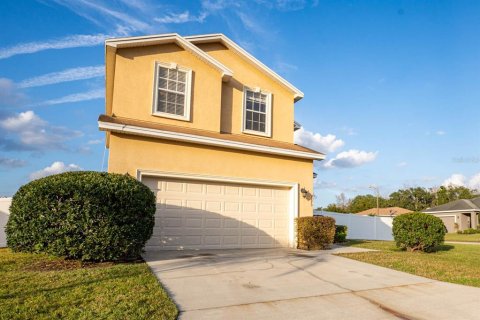 House in Lakeland, Florida 4 bedrooms, 182.74 sq.m. № 1296679 - photo 2