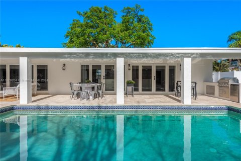 Villa ou maison à vendre à Pinecrest, Floride: 3 chambres, 173.82 m2 № 1155112 - photo 25