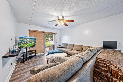 Condominio en venta en North Palm Beach, Florida, 2 dormitorios, 78.97 m2 № 874399 - foto 11