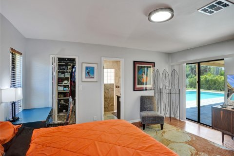 Купить виллу или дом в Корал-Спрингс, Флорида 12 комнат, 201.04м2, № 1127961 - фото 15
