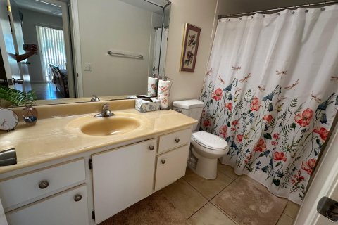 Condo in Coconut Creek, Florida, 2 bedrooms  № 1128005 - photo 11