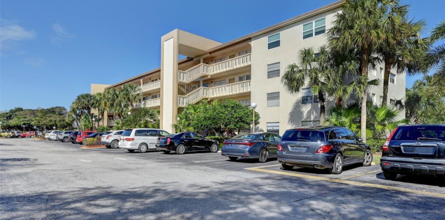 Condo in Coconut Creek, Florida, 2 bedrooms  № 1128005