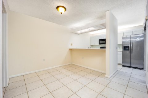 Adosado en venta en Palm City, Florida, 2 dormitorios, 114.83 m2 № 1146605 - foto 7