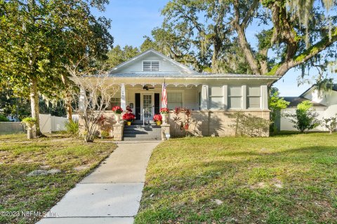 House in Saint Augustine, Florida 3 bedrooms, 140.56 sq.m. № 883069 - photo 1