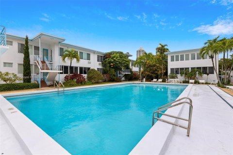 Copropriété à vendre à Miami Beach, Floride: 1 chambre, 69.68 m2 № 1316369 - photo 4