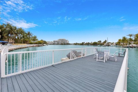 Copropriété à vendre à Miami Beach, Floride: 1 chambre, 69.68 m2 № 1316369 - photo 3