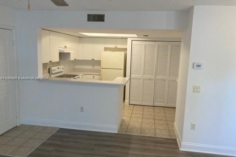 Copropriété à vendre à West Palm Beach, Floride: 1 chambre, 82.96 m2 № 1316370 - photo 10