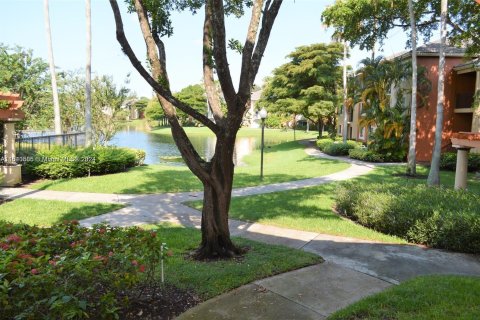 Condominio en venta en West Palm Beach, Florida, 1 dormitorio, 82.96 m2 № 1316370 - foto 24