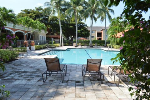 Condominio en venta en West Palm Beach, Florida, 1 dormitorio, 82.96 m2 № 1316370 - foto 23