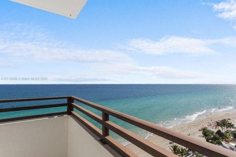 Condominio en alquiler en Hollywood, Florida, 2 dormitorios, 124.49 m2 № 7054 - foto 21