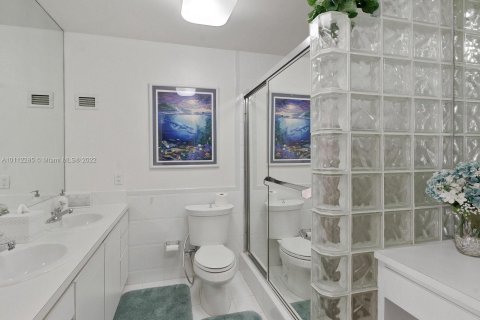 Copropriété à louer à Hollywood, Floride: 2 chambres, 124.49 m2 № 7054 - photo 15