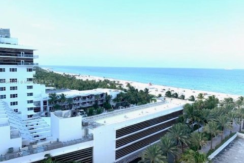 Condo in Miami Beach, Florida, 1 bedroom  № 3356 - photo 8