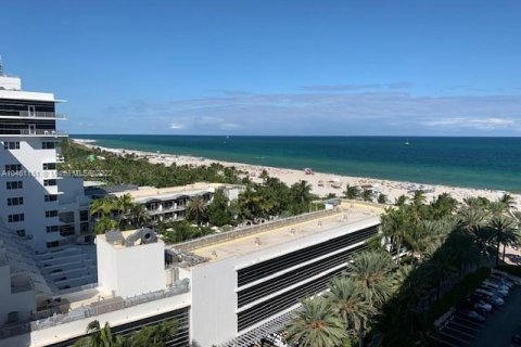 Condo in Miami Beach, Florida, 1 bedroom  № 3356 - photo 15