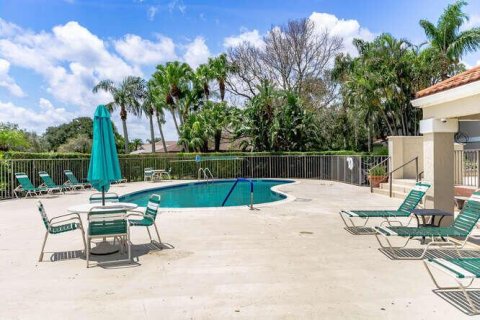 Condominio en venta en Palm Beach Gardens, Florida, 2 dormitorios, 115.66 m2 № 1222634 - foto 4