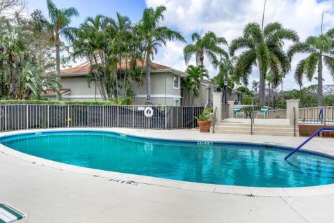 Condominio en venta en Palm Beach Gardens, Florida, 2 dormitorios, 115.66 m2 № 1222634 - foto 5