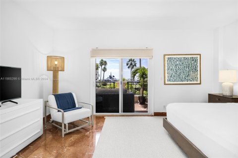 Copropriété à vendre à Miami Beach, Floride: 3 chambres, 254.92 m2 № 1102513 - photo 21