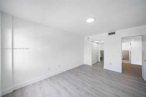 Copropriété à vendre à Miami Beach, Floride: 1 chambre, 73.58 m2 № 1399945 - photo 11