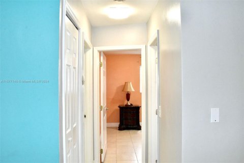 Casa en venta en Miramar, Florida, 4 dormitorios, 143.81 m2 № 1176147 - foto 12