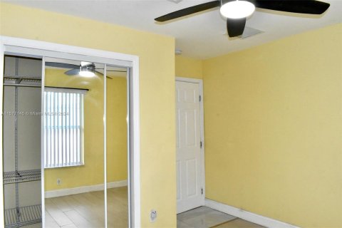 Villa ou maison à vendre à Miramar, Floride: 4 chambres, 143.81 m2 № 1176147 - photo 21