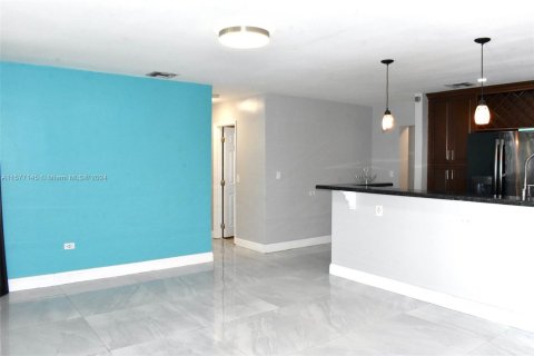 Casa en venta en Miramar, Florida, 4 dormitorios, 143.81 m2 № 1176147 - foto 10